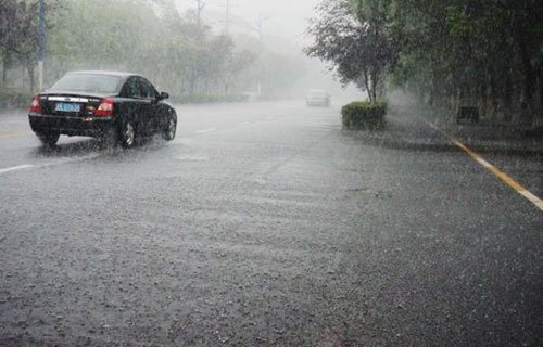 暴雨关怀提示短信